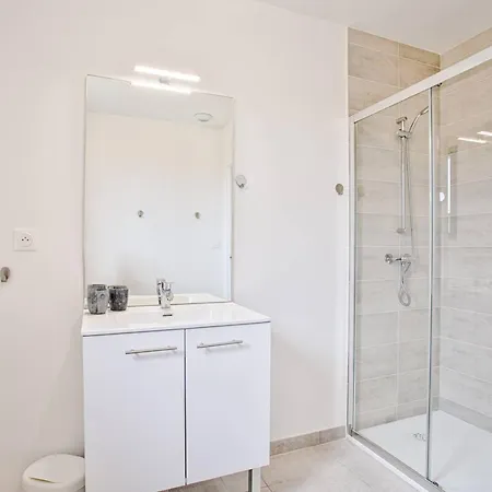 Maison Moderne Et Spacieuse A 50m De La Pour 12 Personnes - Fr-1-788-86 Merville-Franceville-Plage