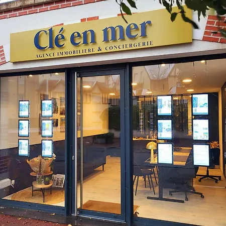 Hébergement de vacances Maison Moderne Et Spacieuse à 50m De La Pour 12 Personnes - Fr-1-788-86 *