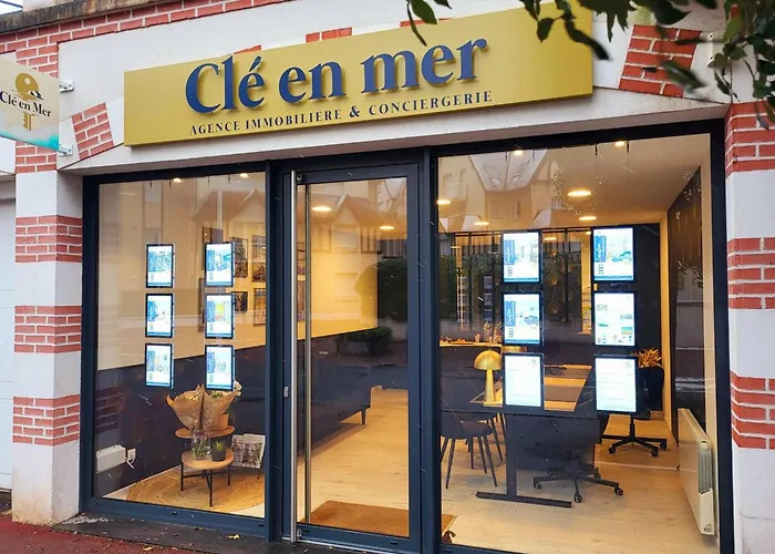 Hébergement de vacances Maison Moderne Et Spacieuse à 50m De La Pour 12 Personnes - Fr-1-788-86 *