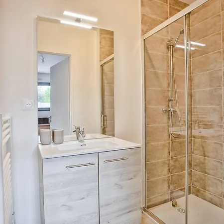 Hébergement de vacances Maison Moderne Et Spacieuse à 50m De La Pour 12 Personnes - Fr-1-788-86 Merville-Franceville-Plage