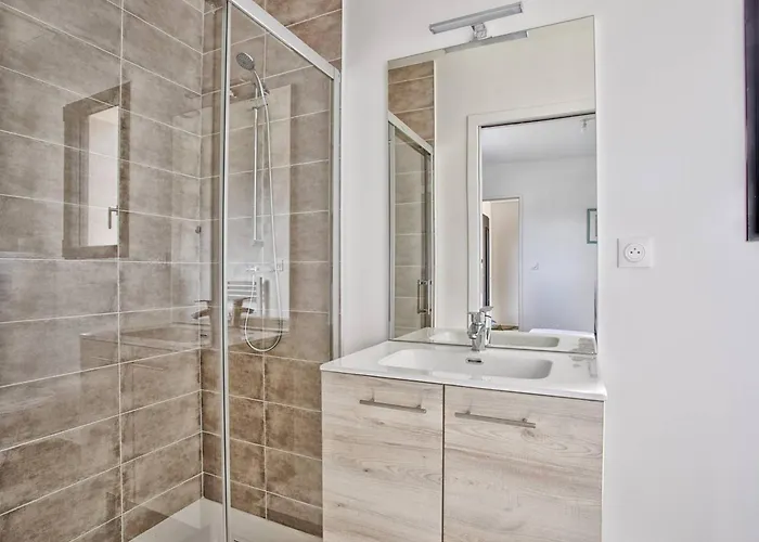 Maison Moderne Et Spacieuse à 50m De La Pour 12 Personnes - Fr-1-788-86 Casa de Férias